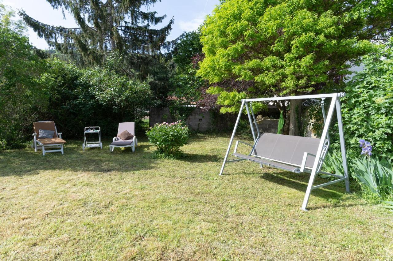 Les Pieds Dans L Herbe Meilhaud Exterior foto