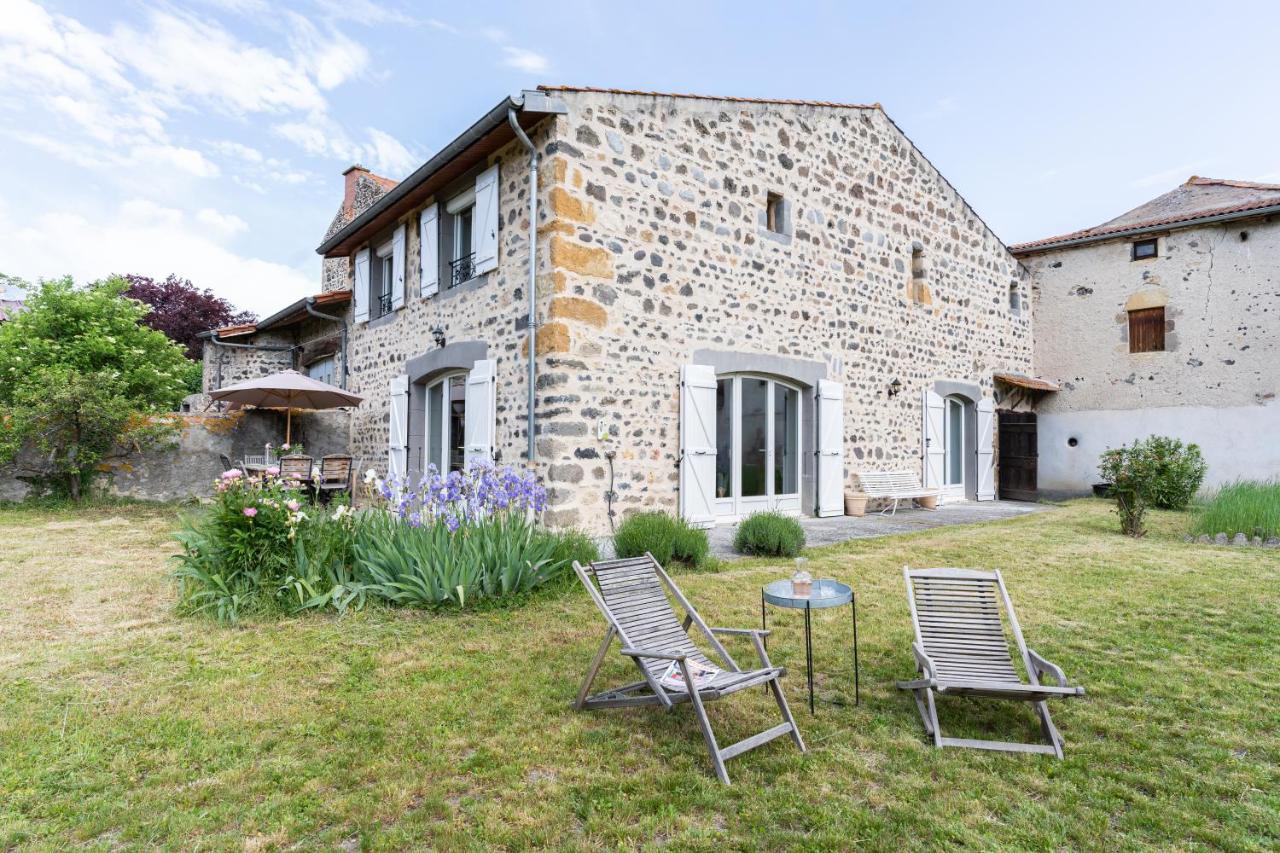 Les Pieds Dans L Herbe Meilhaud Exterior foto