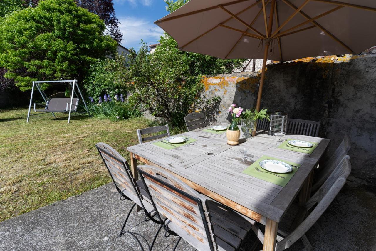Les Pieds Dans L Herbe Meilhaud Exterior foto